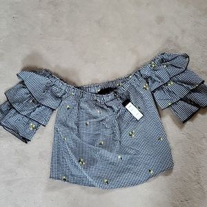 NWT $148 ruffled sleeve off shoulder top